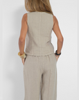 Lina | Zweiteiliges Sommer-Set mit ärmelloser Weste und gerader Hose