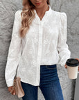Elodie | Bluse mit filigraner Blumenstickerei