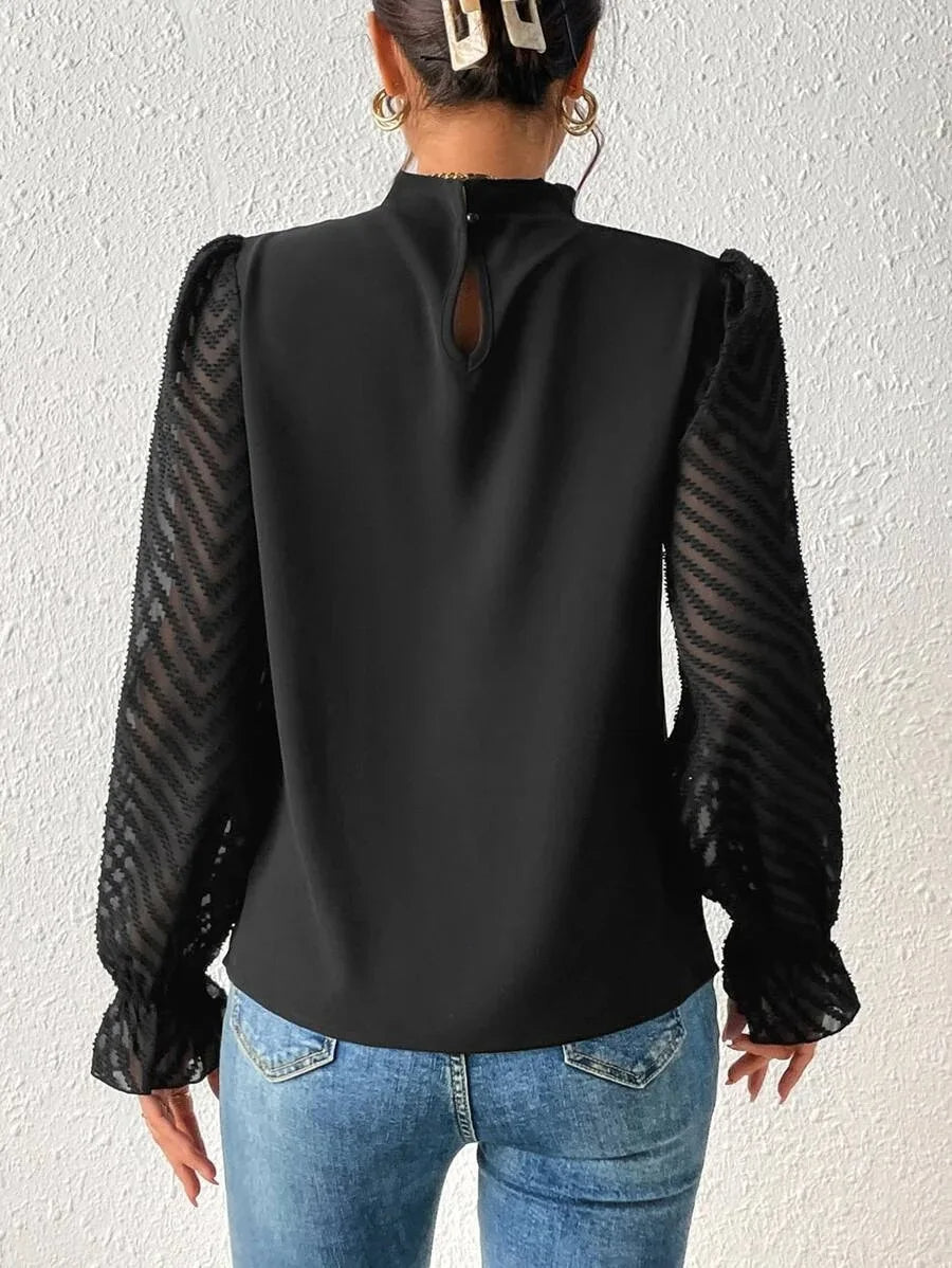 Lenora | Damenbluse mit Struktur und langen Ärmeln
