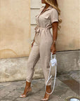 Yelina | Damen-Jumpsuit mit Gürtel und kurzen Ärmeln