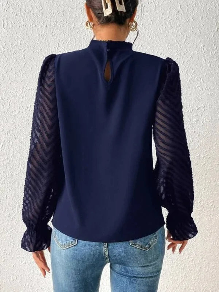 Lenora | Damenbluse mit Struktur und langen Ärmeln