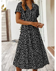 Amira | Knopf-Down-Midikleid mit Bindegürtel