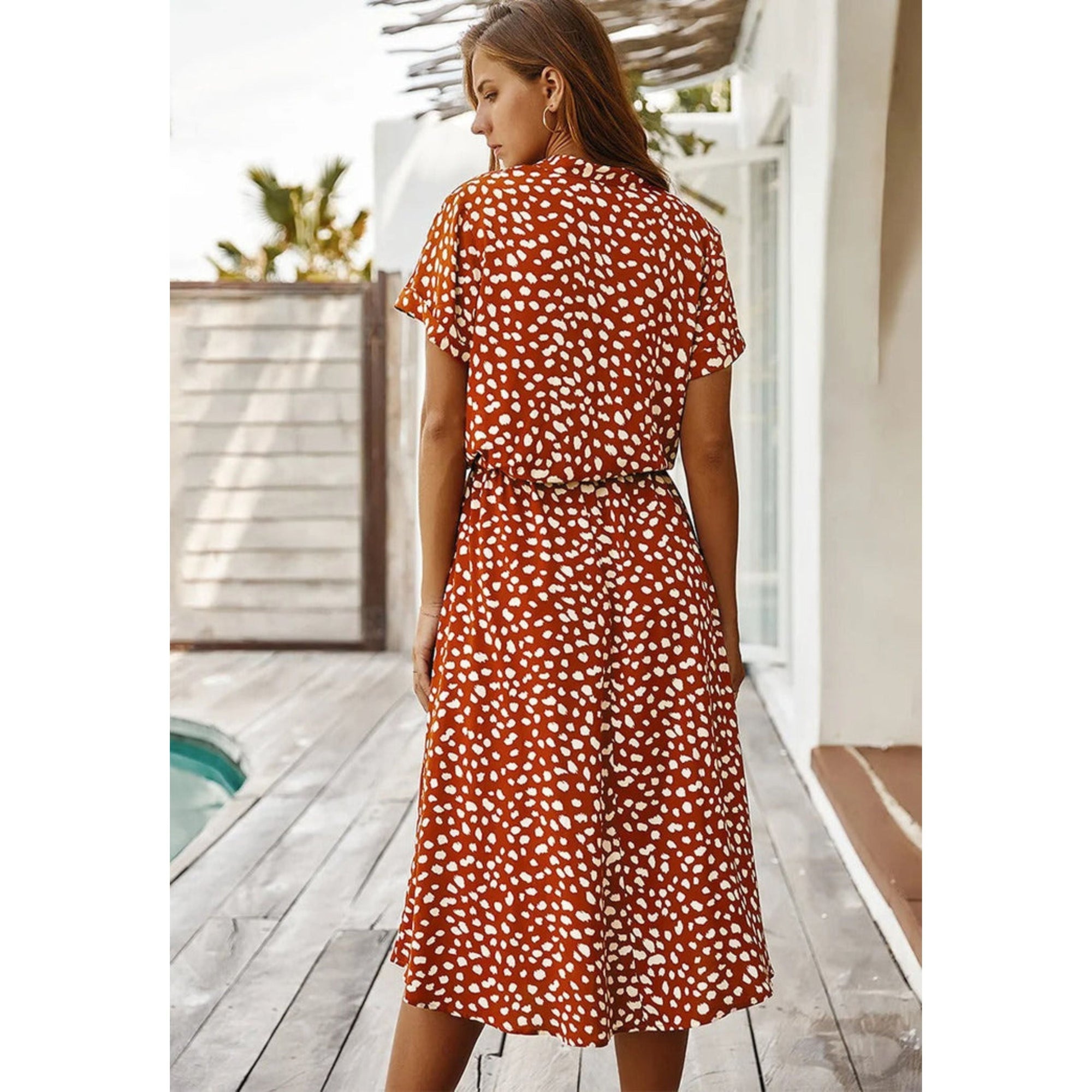 Amira | Knopf-Down-Midikleid mit Bindegürtel