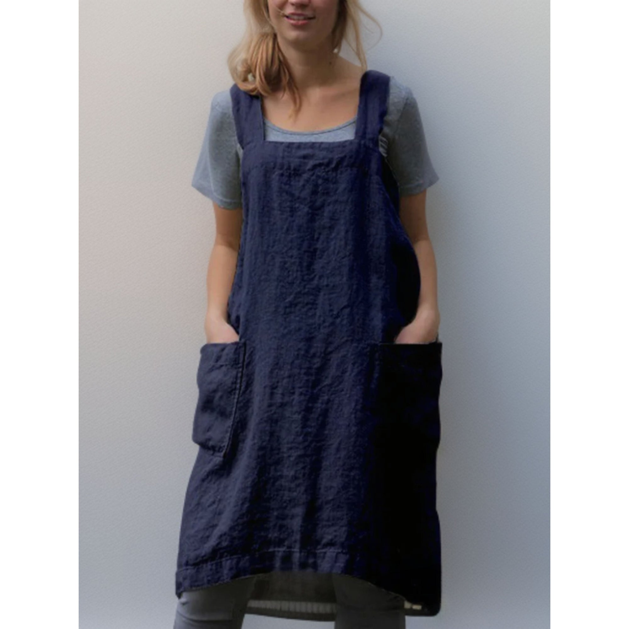 Camira | Damen-Schürzenkleid mit Taschen-Details