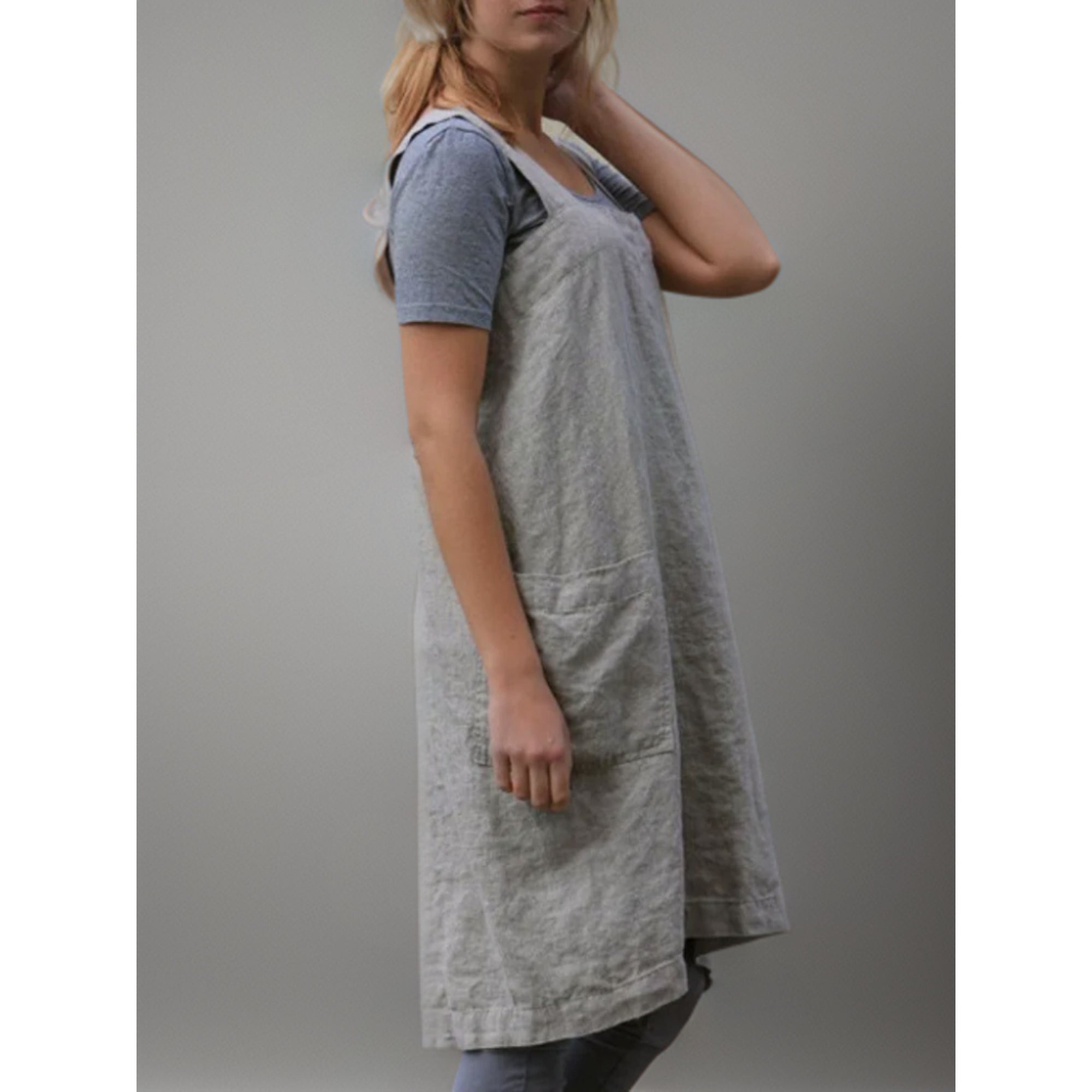 Camira | Damen-Schürzenkleid mit Taschen-Details