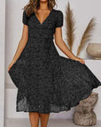 Amalia | Sommerkleid mit Blumenmuster und A-Linien-Schnitt