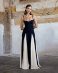 Noelle | Zweifarbiges Abendkleid mit Schwingeffekt