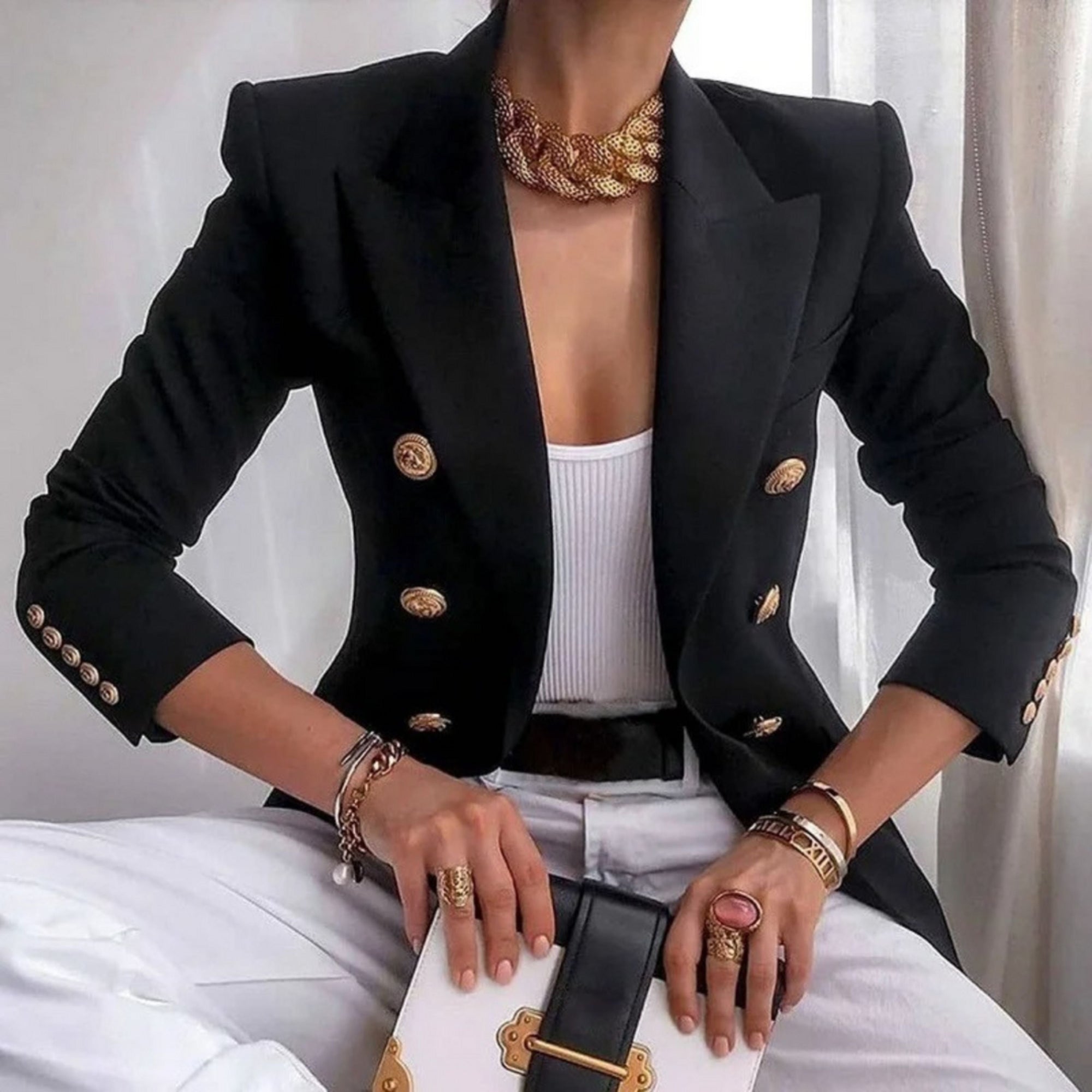 Chiara | Damenblazer mit goldenen Knöpfen