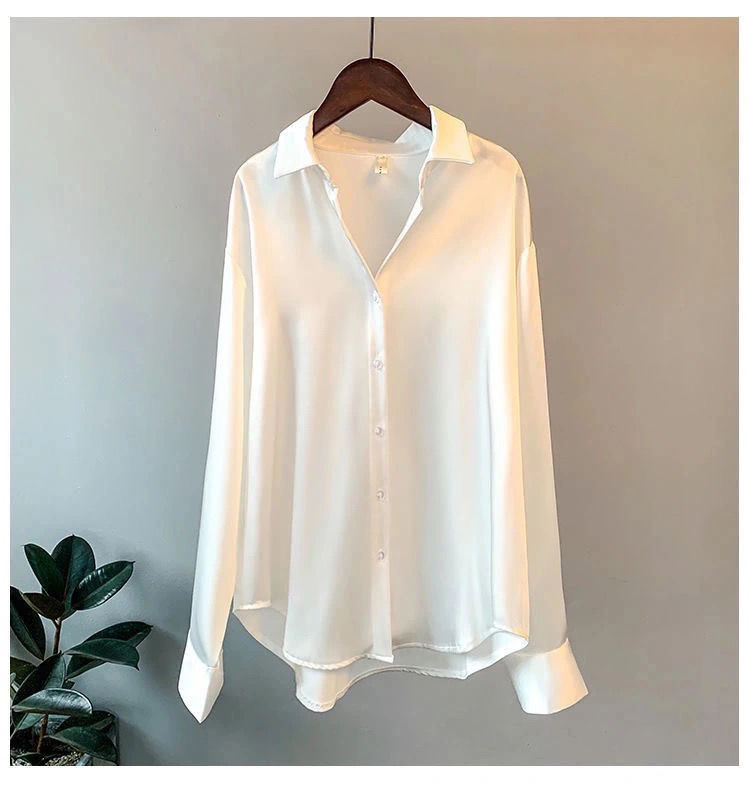 Celina | Elegante Satinbluse für Damen
