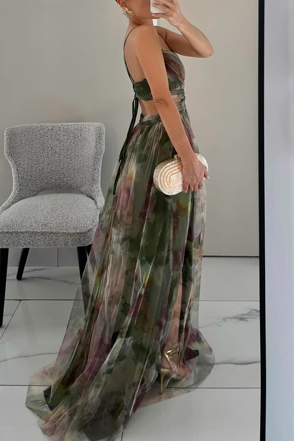 Alina | Maxikleid mit Blumenmuster und Rückendetail