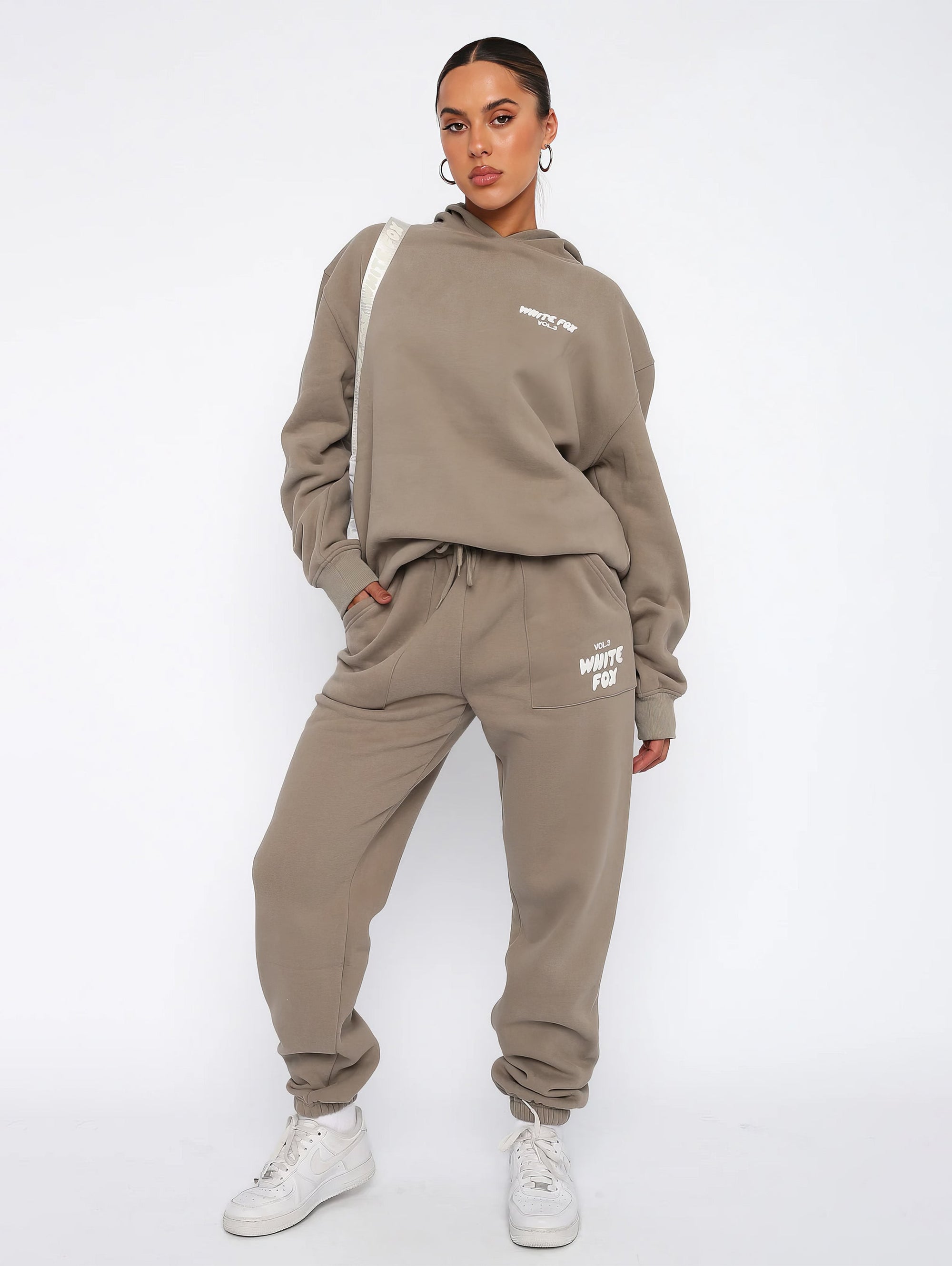 Alviva | Oversize Trainingsanzug mit Kapuze aus Fleece