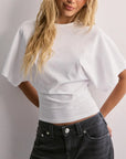 Elena | Trendiges Icon-Tee mit Schmetterlingsärmeln