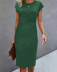 Mirella | Zeitloses Midikleid mit femininer Silhouette