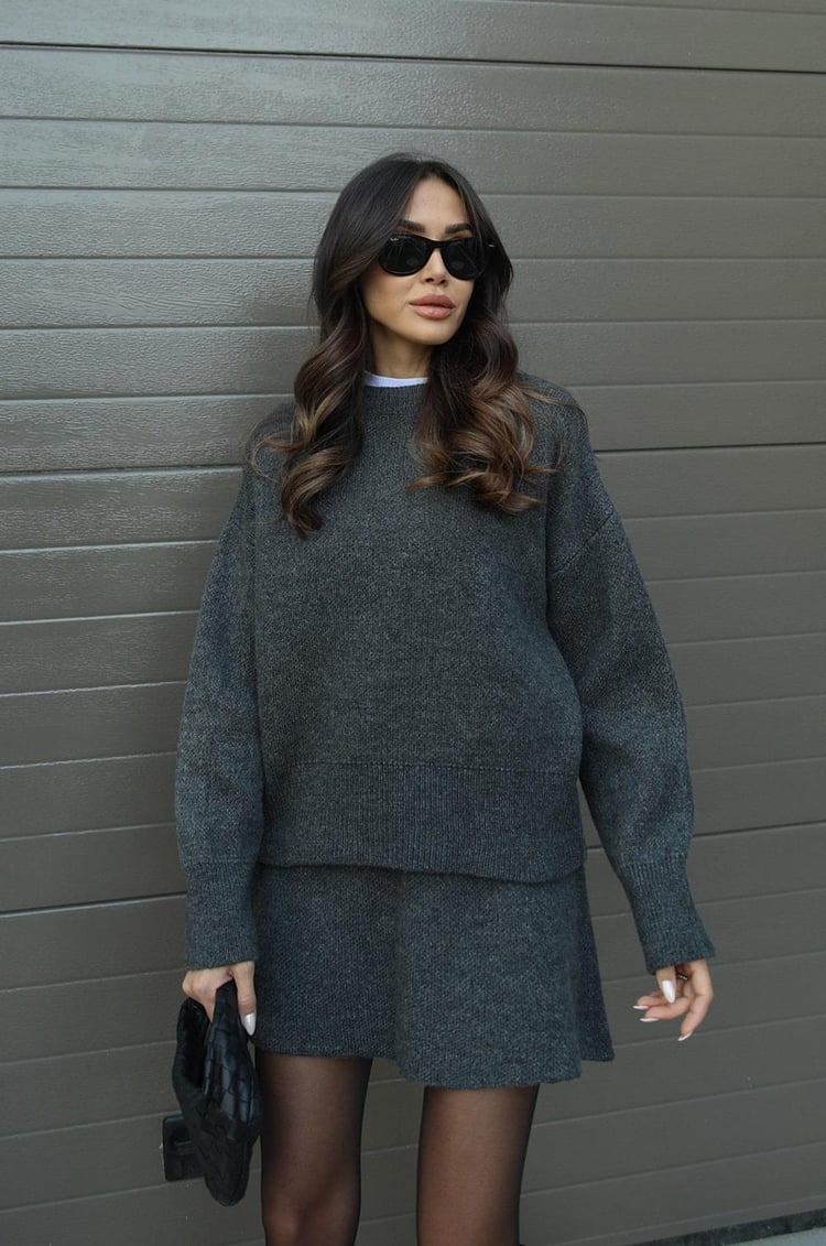 Fiora | Zweiteiliges Strickset mit Oversize-Pullover und Rock