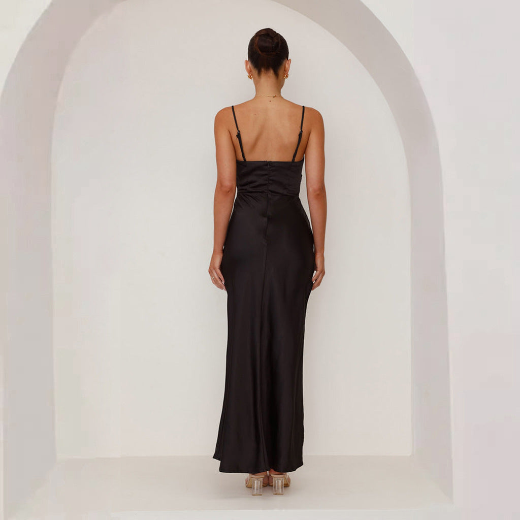 Isabella | Halterneck-Kleid mit Rückenausschnitt und Seitenschlitz