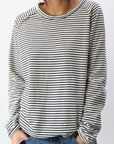 Marivelle | Gestreiftes Langarmshirt für Damen im Maritim-Stil