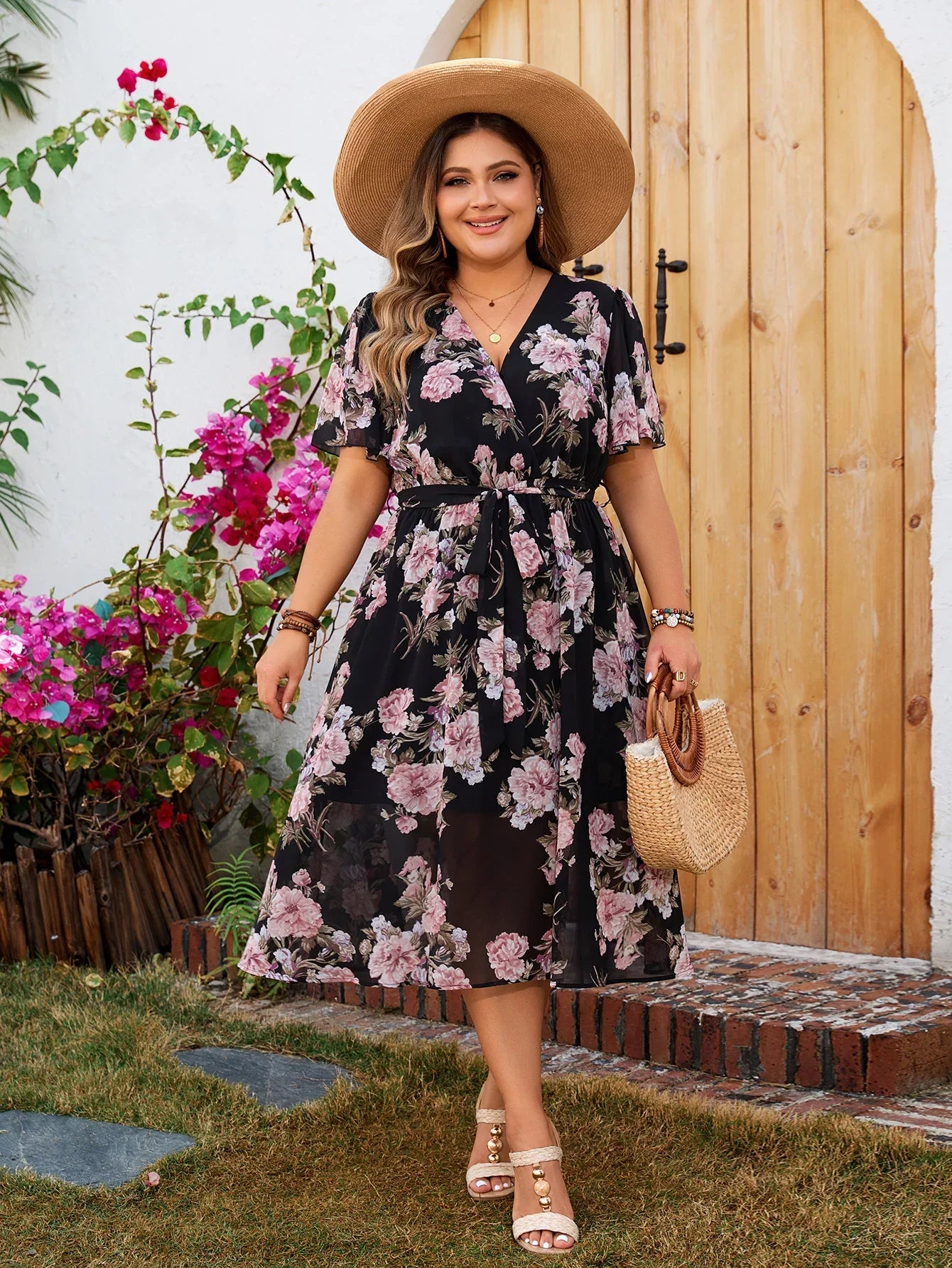 Florinda | Plus Size Midikleid mit V-Ausschnitt &amp; Blumenmuster