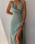 Solena | Elegantes Satinkleid mit Schlitz