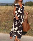 Serena | Kleid mit V-Ausschnitt und modernem Print