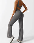 Marvella | Damen-Jumpsuit mit weitem Bein und V-Rücken