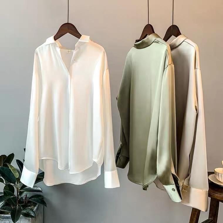 Celina | Elegante Satinbluse für Damen