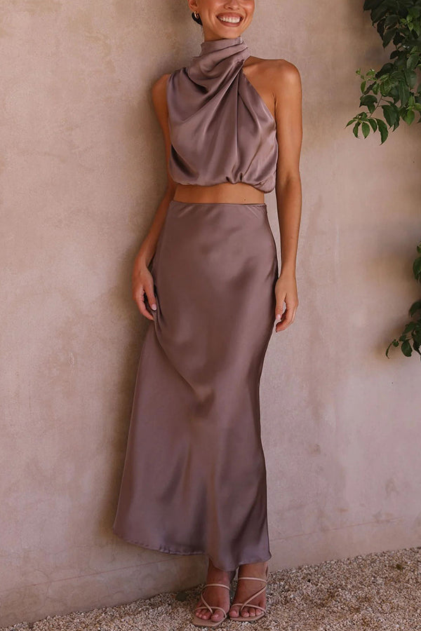 Chiara | Zweiteiler mit Halterneck-Top und High-Waist-Rock