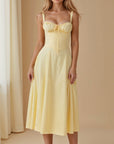 Kim | Corsage-Midikleid mit Statement-Schnitt