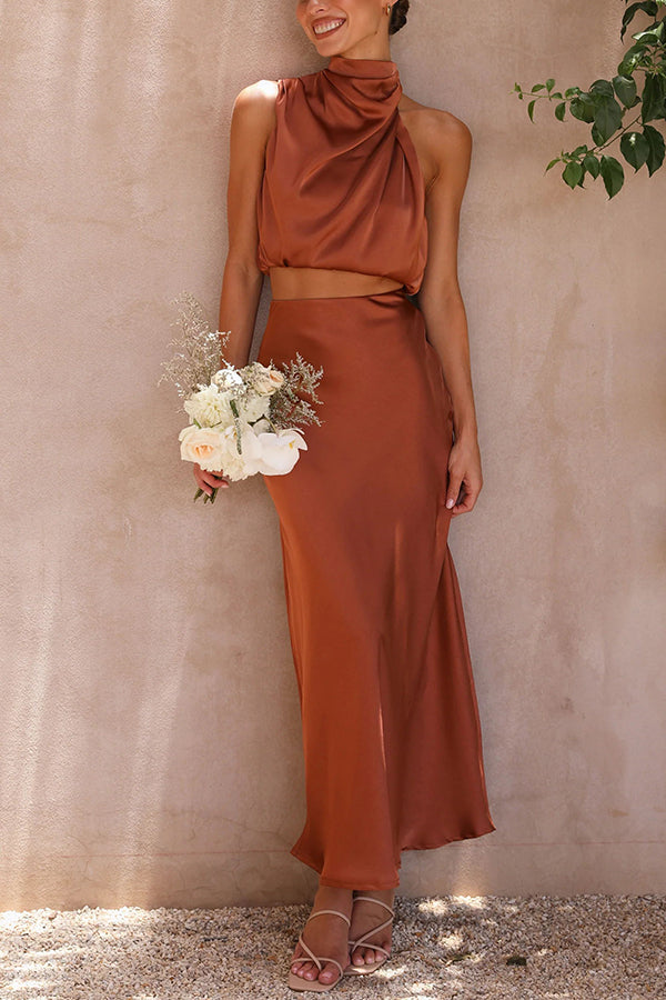 Chiara | Zweiteiler mit Halterneck-Top und High-Waist-Rock